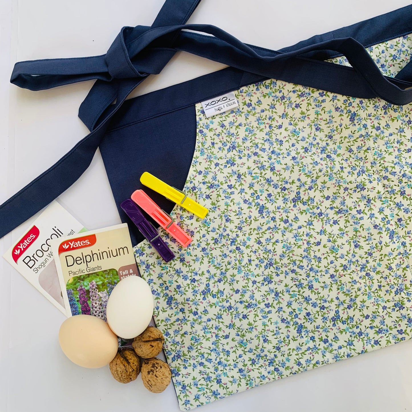 Peg Apron