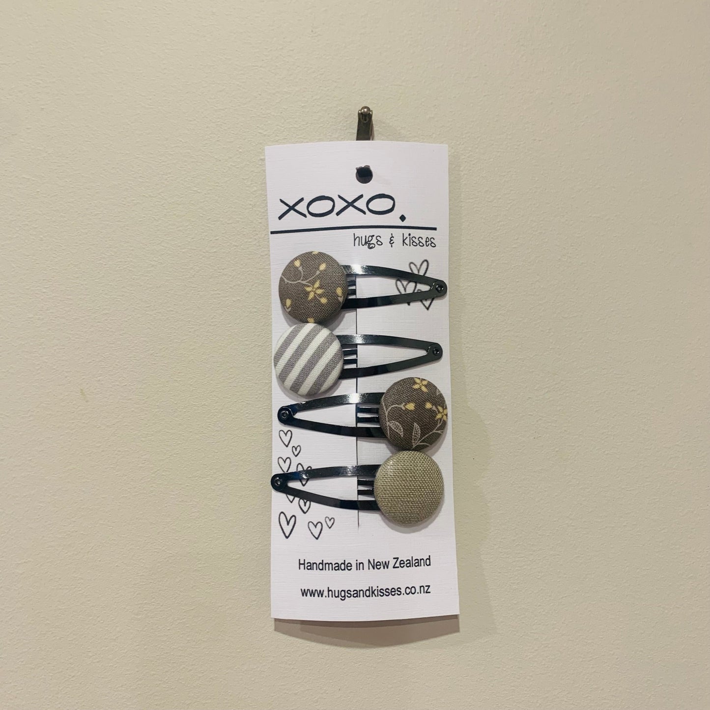 Button Hair Clips