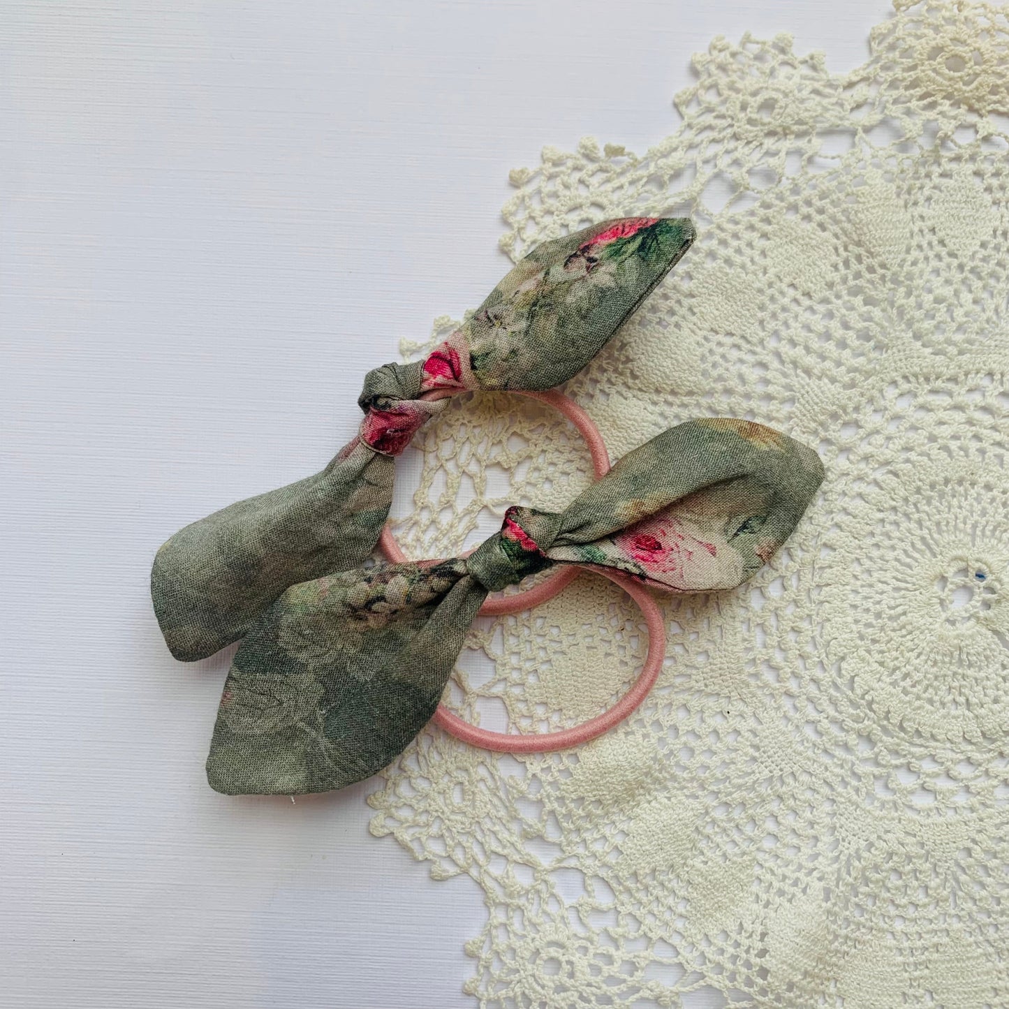 Hare-Ties